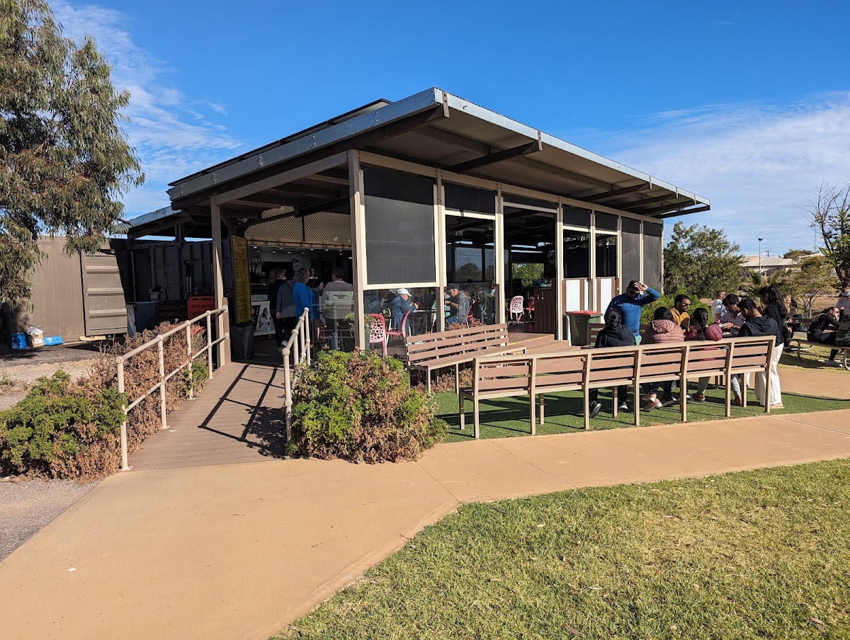 Banner Sumthin' Tastee 03